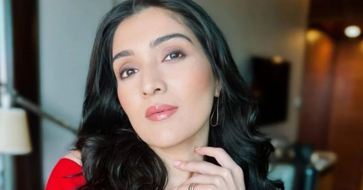 How Old Is Tina Ahuja? Real Age & Untold Facts (2026)