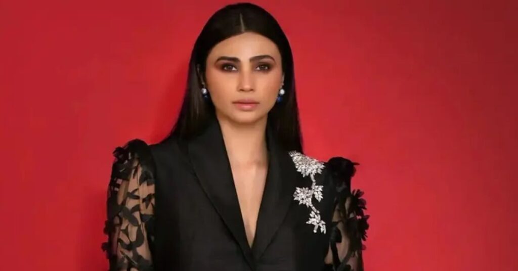 Daisy Shah Personal Information