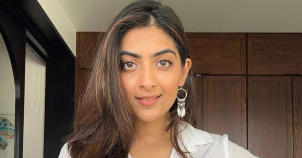 Zayn Marie Khan Net Worth & Lifestyle