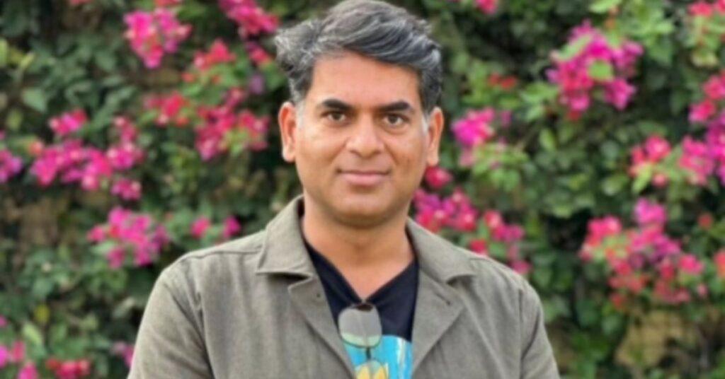 saurabh dwivedi Net Worth & Income